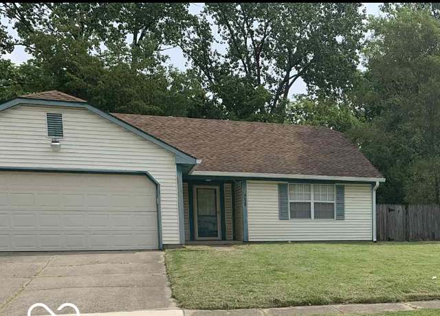 Property at 4428 Tucson Dr, Indianapolis, IN 46241, 3 beds, 2 baths