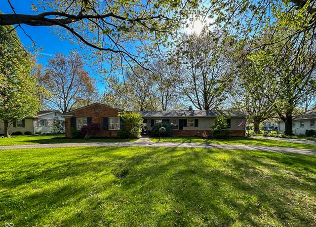 Property at 4305 Lincoln Rd, Indianapolis, IN 46228, 3 beds, 1.5 baths