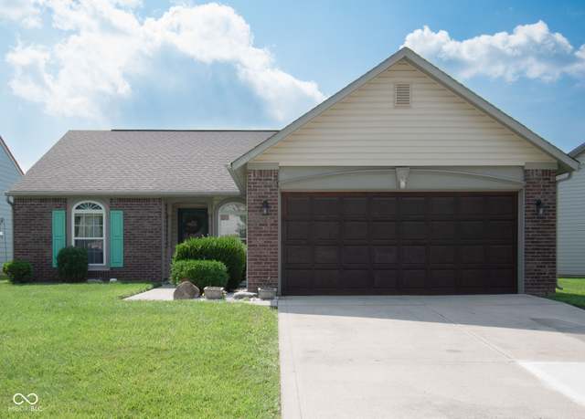 Property at 540 Cahill Ln, Indianapolis, IN 46214, 3 beds, 2 baths