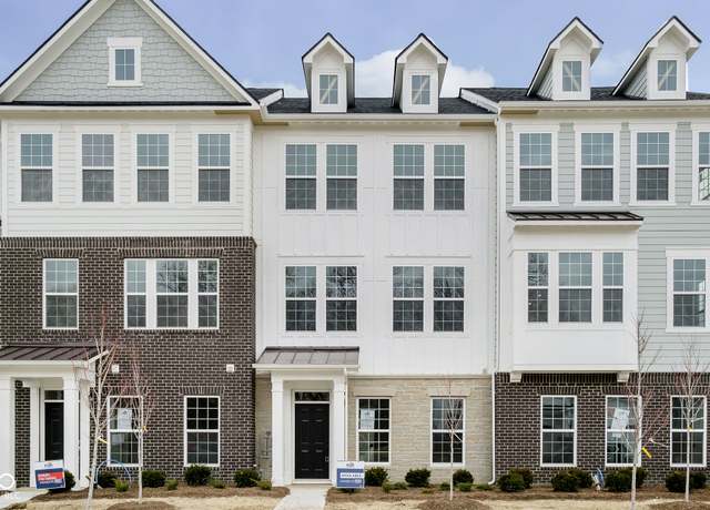 Property at 14521 Hanford Ln, Carmel, IN 46074, 3 beds, 3 baths