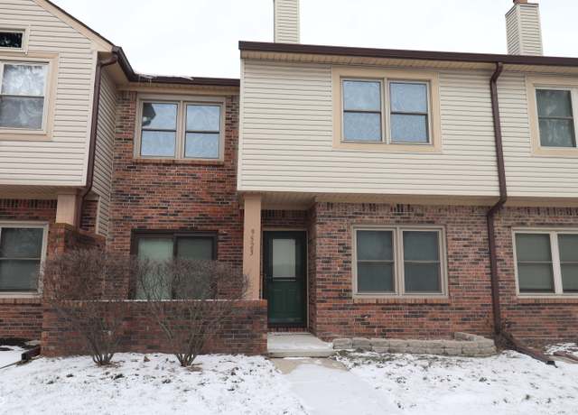 Property at 9523 Maple Way, Indianapolis, IN 46268, 2 beds, 1.5 baths