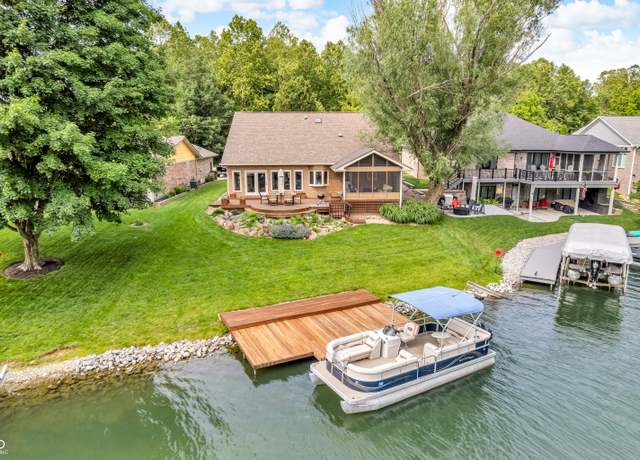 Property at 103 Gettysburg, Coatesville, IN 46121, 3 beds, 2.5 baths