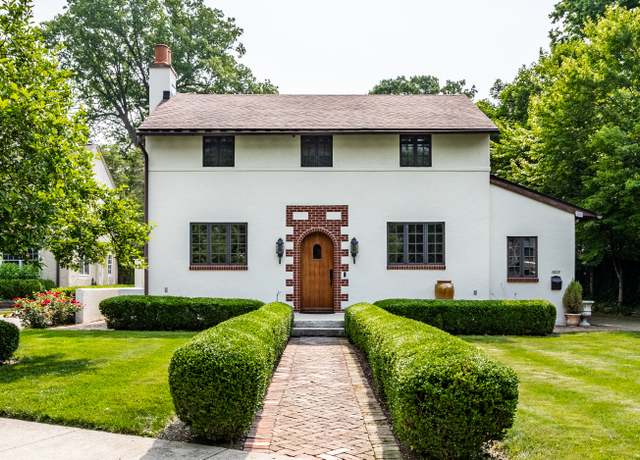 Property at 5805 Forest Ln, Indianapolis, IN 46220, 4 beds, 3.5 baths