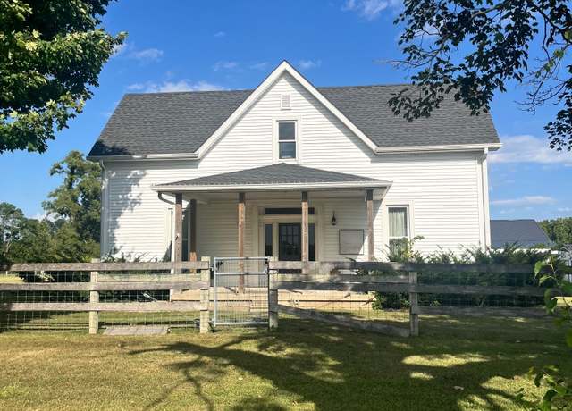 Property at 1411 S State Road 75, Danville, IN 46122, 4 beds, 2 baths