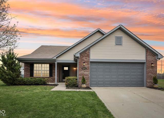 Property at 8660 Benjamin Ln, Avon, IN 46123, 3 beds, 2 baths