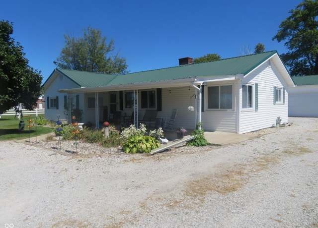 Property at 11114 N 300 E, Alexandria, IN 46001, 3 beds, 2 baths
