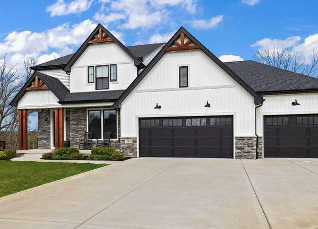 Property at 12893 Baker Ct, Crown Point, IN 46307, 5 beds, 3.5 baths