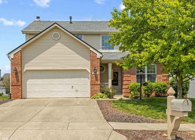 Property at 1260 Easton Point Dr, Greenwood, IN 46142, 4 beds, 2.5 baths