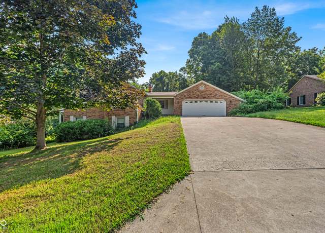 Property at 601 Lawnwood Dr, Greenwood, IN 46142, 5 beds, 3 baths