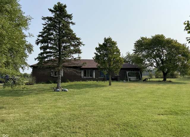 Property at 1983 S 800 W, Indianapolis, IN 46239, 4 beds, 2 baths