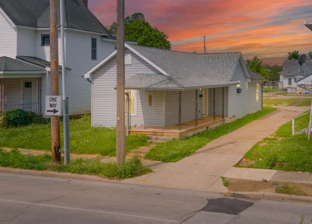 Property at 2111 Central Ave, Anderson, IN 46016, 3 beds, 1 bath