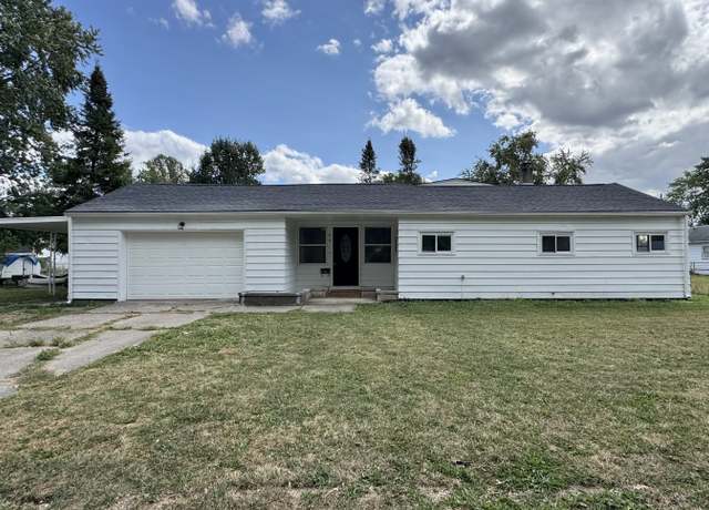 Property at 2513 W 10th St, Muncie, IN 47302, 3 beds, 2 baths