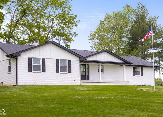Property at 4605 S 150 W, Columbus, IN 47201, 4 beds, 2 baths