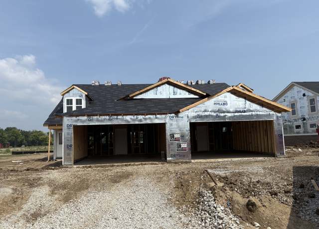 Property at 885 Rosebud Ln, Greenfield, IN 46140, 3 beds, 2.5 baths