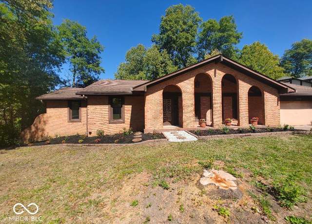 Property at 8940 Black Hawk Ln, Indianapolis, IN 46234, 4 beds, 2.5 baths