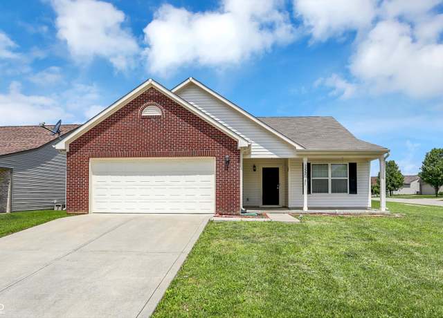 Property at 3222 Enclave Ln, Greenwood, IN 46143, 3 beds, 2 baths
