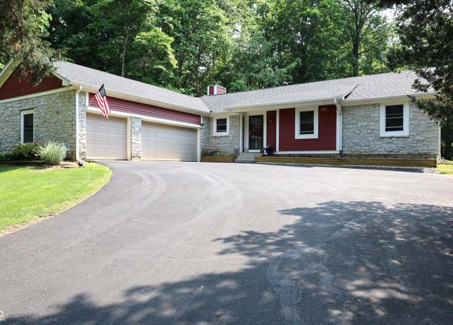 Property at 5654 Paradise Dr, Martinsville, IN 46151, 3 beds, 2 baths