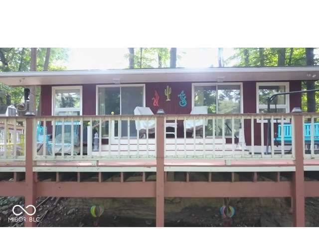 Property at 264 W Lakeview Dr, IN 46164, 2 beds, 1.5 baths