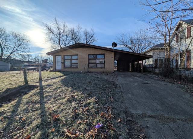 Property at 421 W 2nd St, Anderson, IN 46016, 1 bed, 2 baths