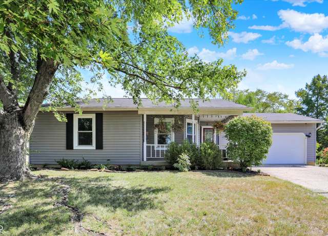 Property at 7773 Paddington Ln W, Indianapolis, IN 46268, 3 beds, 2 baths