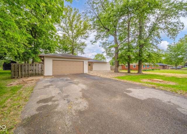 Property at 1127 Hickory Ln, New Castle, IN 47362, 4 beds, 2 baths