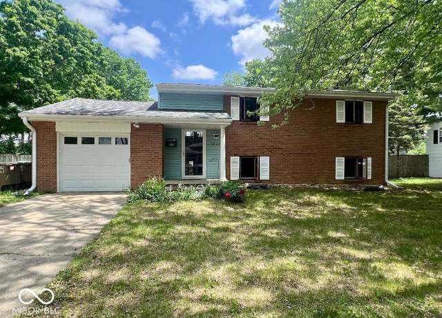 Property at 3023 Fairlawn Dr, Columbus, IN 47203, 3 beds, 1.5 baths