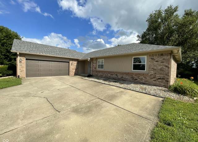 Property at 1206 Brownswood Dr, Brownsburg, IN 46112, 3 beds, 2 baths