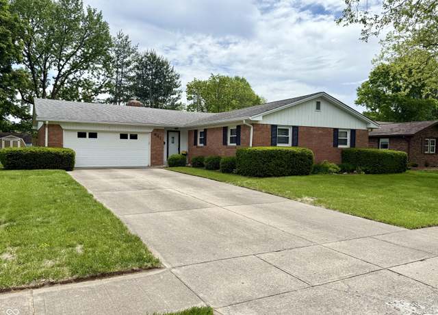 Property at 641 Lawndale Dr, Plainfield, IN 46168, 3 beds, 2 baths