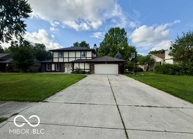 Property at 888 Briarwood Dr, Greenwood, IN 46142, 4 beds, 2.5 baths