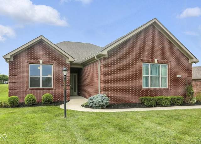 Property at 1127 Kay Dr, Greenwood, IN 46142, 2 beds, 2 baths
