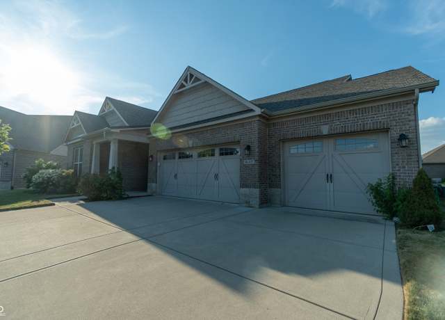 Property at 6117 Arctic Cir, Indianapolis, IN 46237, 3 beds, 2.5 baths