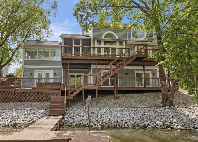 Property at 11226 Blackwalnut Pt, Indianapolis, IN 46236, 5 beds, 3.5 baths