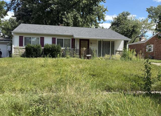 Property at 305 S Kenmore Rd, Indianapolis, IN 46219, 3 beds, 1 bath