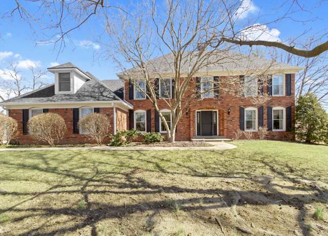 Property at 10817 Lakeview Dr, Carmel, IN 46033, 4 beds, 2.5 baths