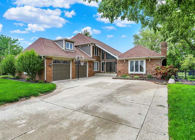 Property at 676 La Placita St, Greenwood, IN 46143, 5 beds, 3.5 baths