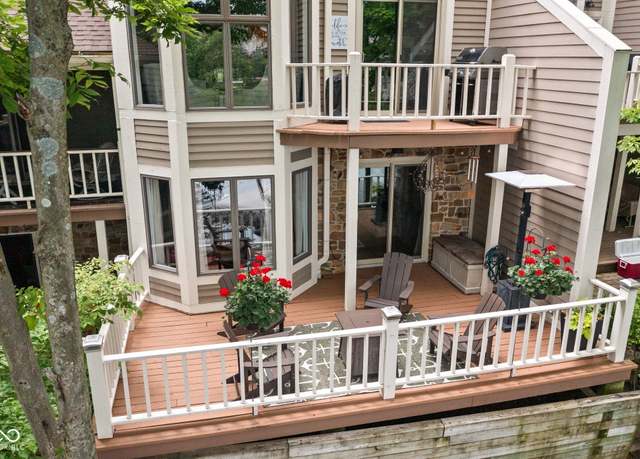 Property at 8133 Lower Bay Ln, Indianapolis, IN 46236, 3 beds, 3.5 baths