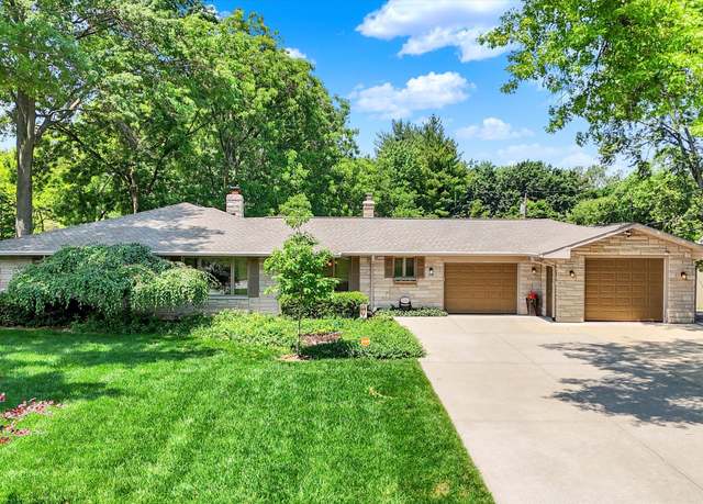 Property at 6440 Saint Joe Dr, Indianapolis, IN 46217, 3 beds, 2.5 baths