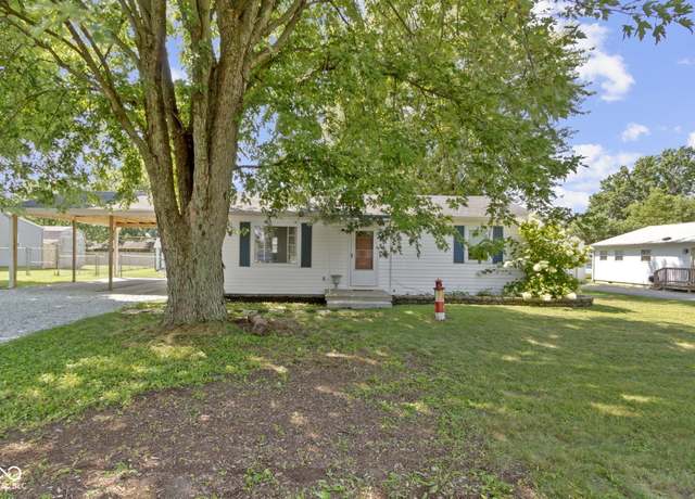 Property at 4617 Shelbyville Rd, Indianapolis, IN 46237, 3 beds, 1 bath