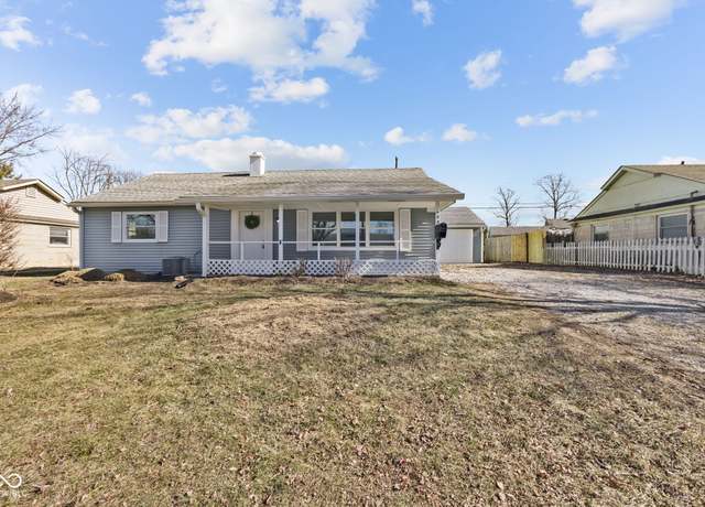 Property at 453 Carol Dr, Greenwood, IN 46143, 3 beds, 1 bath