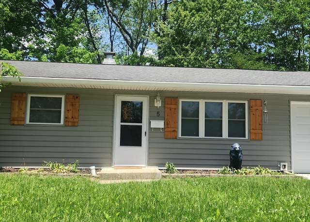 Property at 5 Fairlane East Ct, Danville, IN 46122, 3 beds, 1 bath