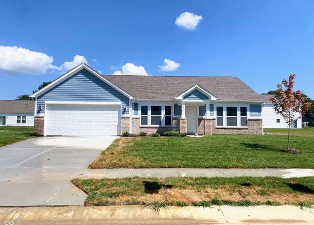 Property at 2017 Sandhill Dr, Seymour, IN 47274, 3 beds, 2 baths
