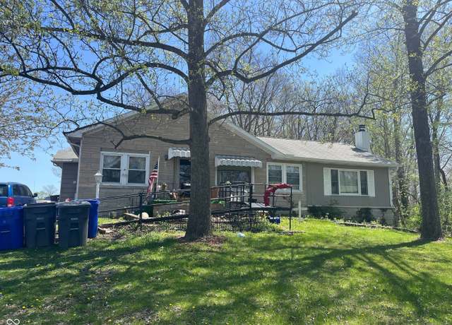 Property at 2130 S Lafountain St, Kokomo, IN 46902, 2 beds, 1.5 baths