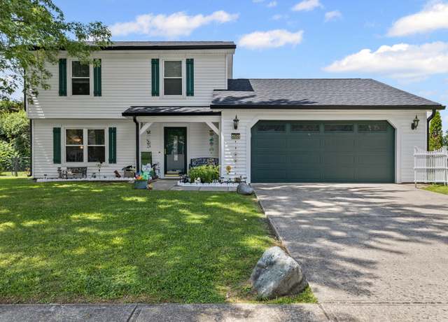 Property at 4006 Sunshine Ave, Indianapolis, IN 46228, 3 beds, 2.5 baths
