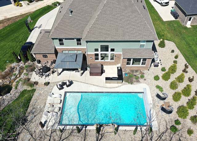 Property at 5683 Oakmont Blvd, Bargersville, IN 46106, 5 beds, 5 baths