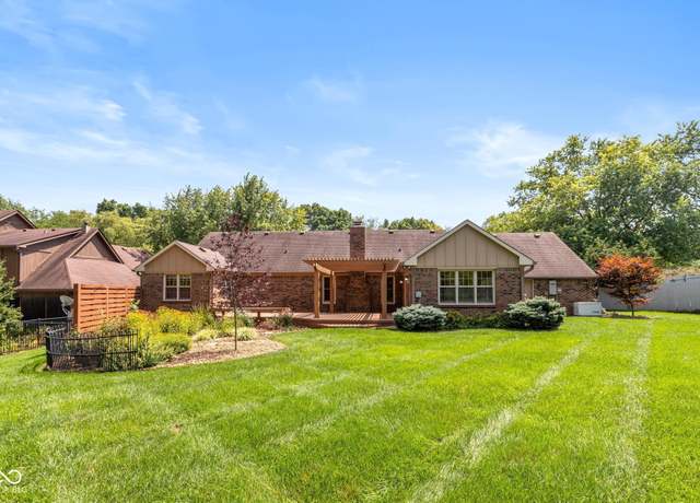 Property at 1722 Friendship Dr, Indianapolis, IN 46217, 4 beds, 3 baths