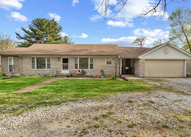 Property at 1247 E State Road 44, Rushville, IN 46173, 3 beds, 1.5 baths