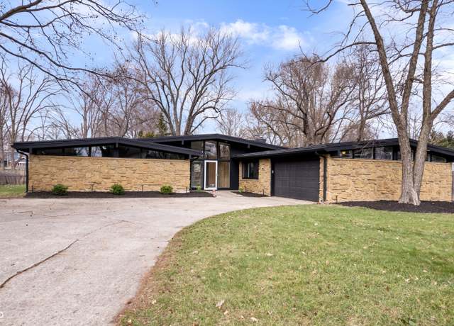 Property at 24 Thornhurst Dr, Carmel, IN 46032, 3 beds, 2 baths