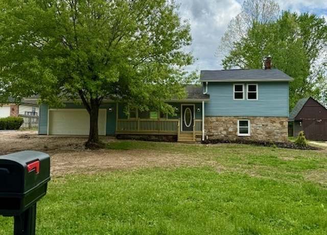 Property at 1945 Plantation Ln, Martinsville, IN 46151, 3 beds, 1.5 baths