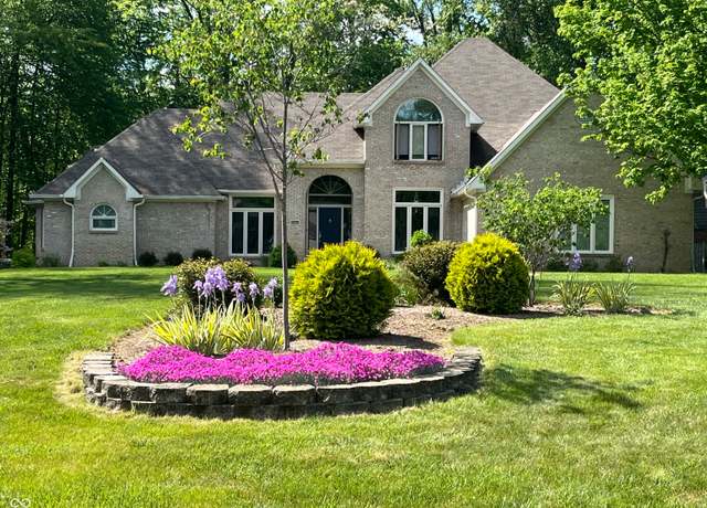 Property at 3948 S Woodfield Dr, New Palestine, IN 46163, 5 beds, 3.5 baths