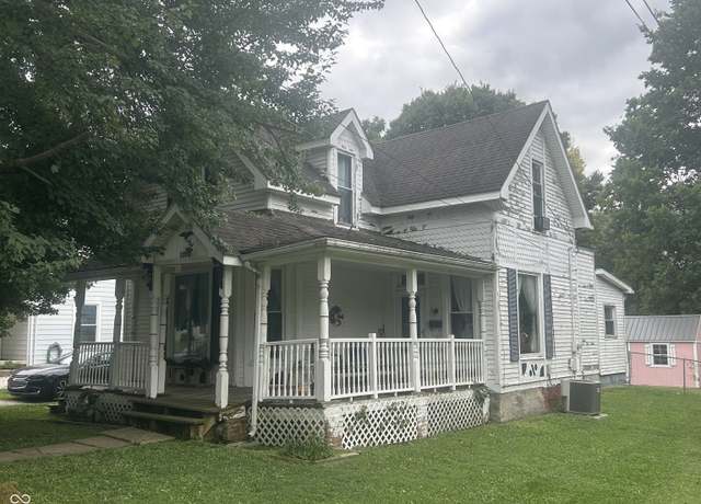 Property at 1107 Danville Ave, Crawfordsville, IN 47933, 4 beds, 1.5 baths